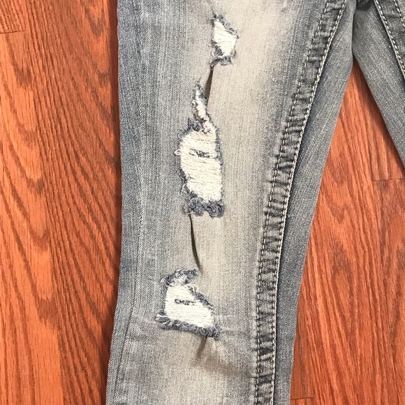 Mudd Ripped Skinny Jeans - Picture 3 of 6